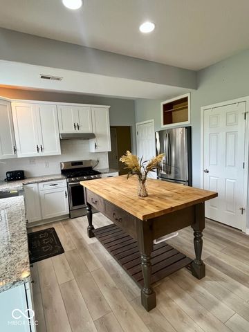 9459 N State Road 267, Brownsburg, IN 46112