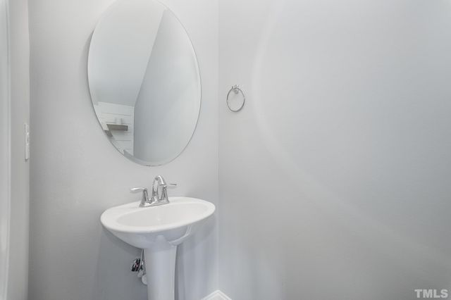 512 Walker Ranch Drive, Fuquay Varina, NC 27526