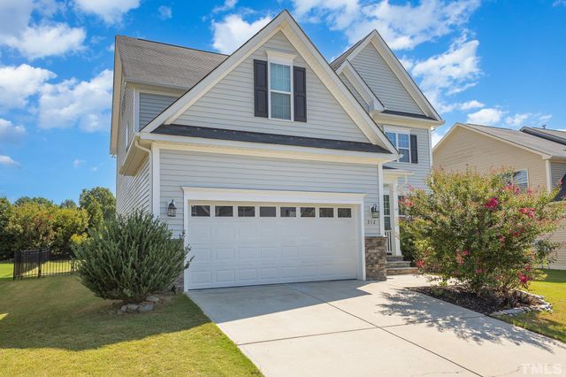 512 Walker Ranch Drive, Fuquay Varina, NC 27526