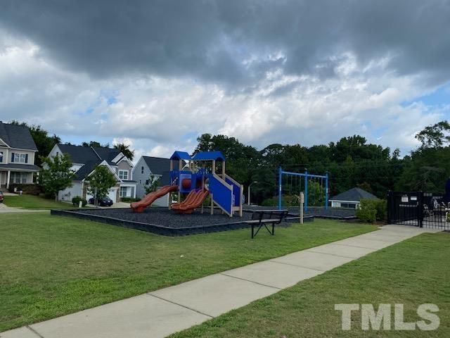 512 Walker Ranch Drive, Fuquay Varina, NC 27526