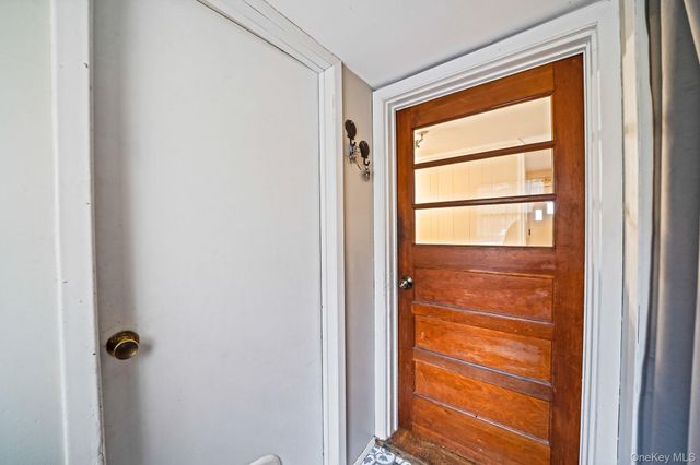 11 Rosemont Avenue, Farmingville, NY 11738