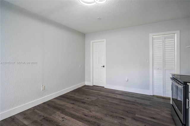 1940 Biarritz Dr 24, Miami Beach, FL 33141