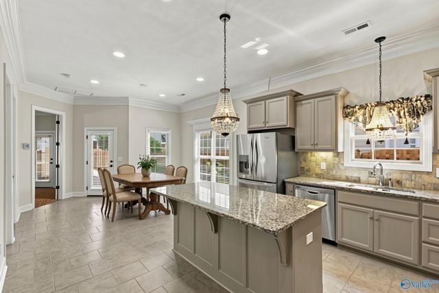 68 Atherton Circle SW, Huntsville, AL 35824