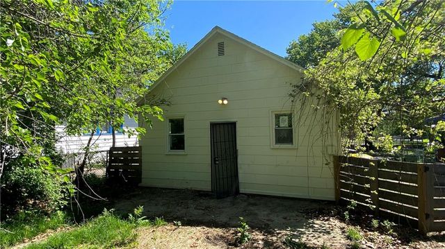 5934 Park Avenue, Kansas City, MO 64130