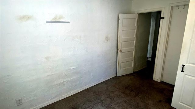 5934 Park Avenue, Kansas City, MO 64130