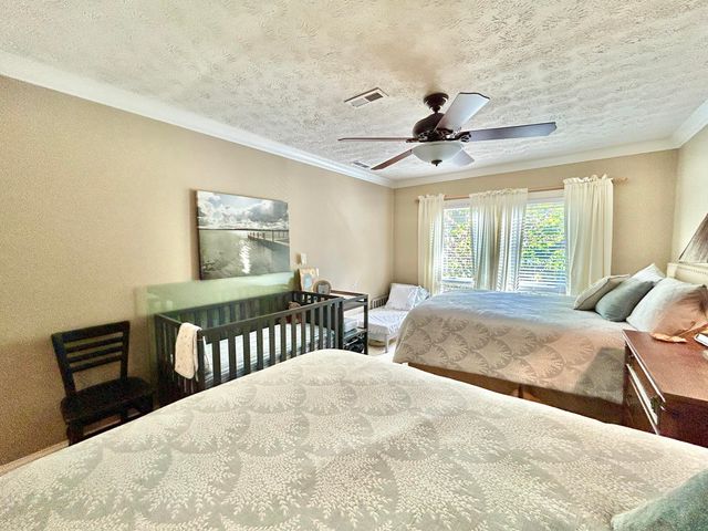 1-2 Woodson Bend Resort, Bronston, KY 42518