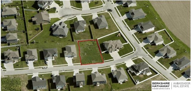 6308 Centennial Road, Papillion, NE 68157