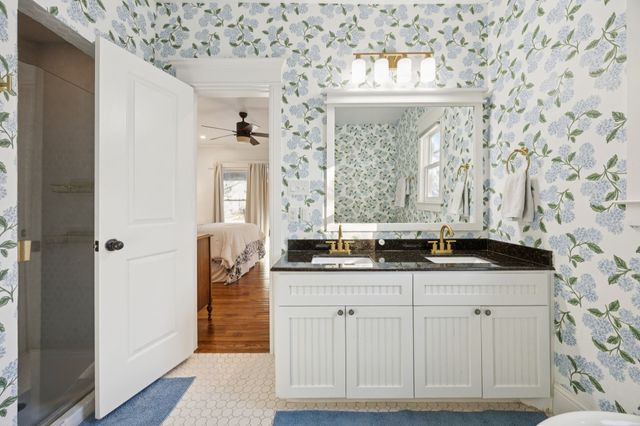 1906 S Henderson Street, Fort Worth, TX 76110