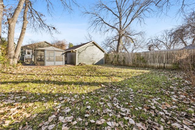 1906 S Henderson Street, Fort Worth, TX 76110