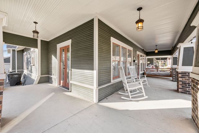 1906 S Henderson Street, Fort Worth, TX 76110