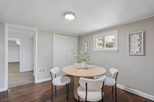 30 Sunset Trl, Rockaway Twp., NJ 07866
