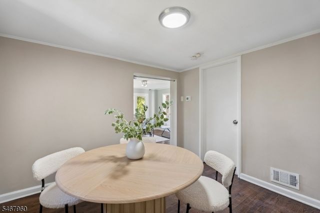 30 Sunset Trl, Rockaway Twp., NJ 07866