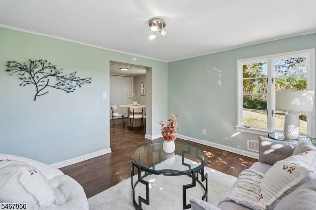 30 Sunset Trl, Rockaway Twp., NJ 07866