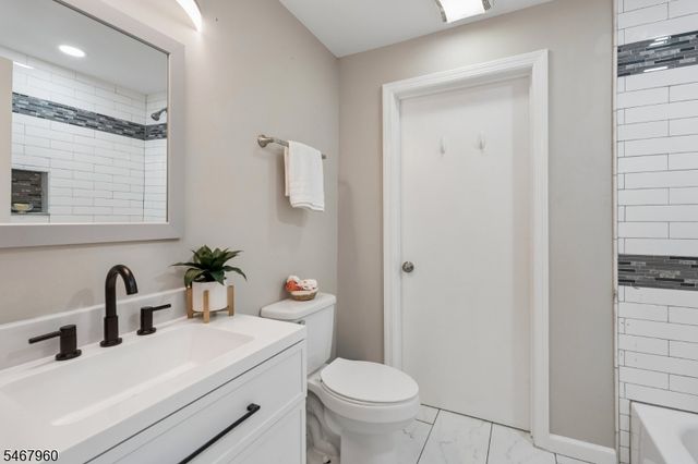 30 Sunset Trl, Rockaway Twp., NJ 07866