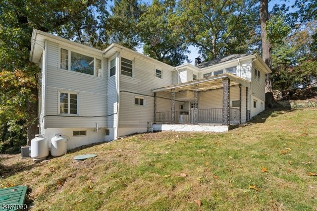 30 Sunset Trl, Rockaway Twp., NJ 07866