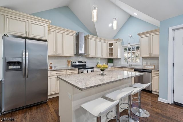 30 Sunset Trl, Rockaway Twp., NJ 07866