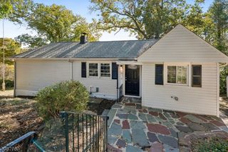 30 Sunset Trl, Rockaway Twp., NJ 07866