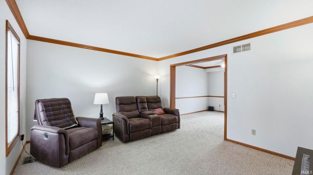 2101 White Plains Court, Fort Wayne, IN 46815