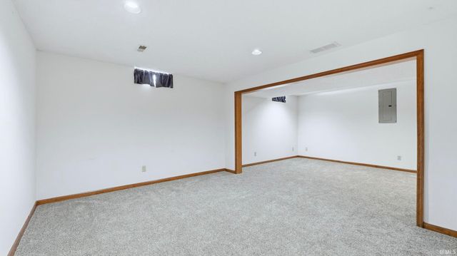 2101 White Plains Court, Fort Wayne, IN 46815