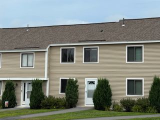 33 Pendleton Lane, Londonderry, NH 03053