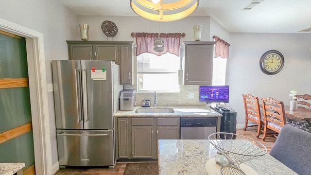 1812 Haley Circle, Carrollton, TX 75006