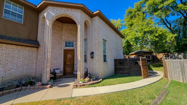 1812 Haley Circle, Carrollton, TX 75006