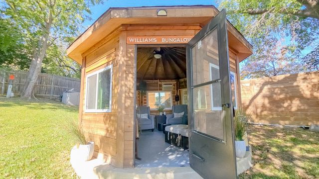 1812 Haley Circle, Carrollton, TX 75006