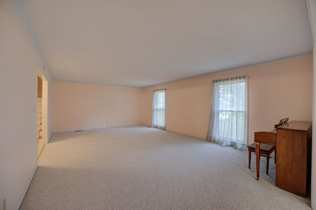 220 BARRETT ST, Bolivar, TN 38008