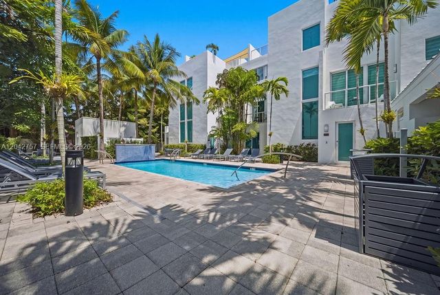 710 NE 3rd Avenue, Fort Lauderdale, FL 33304