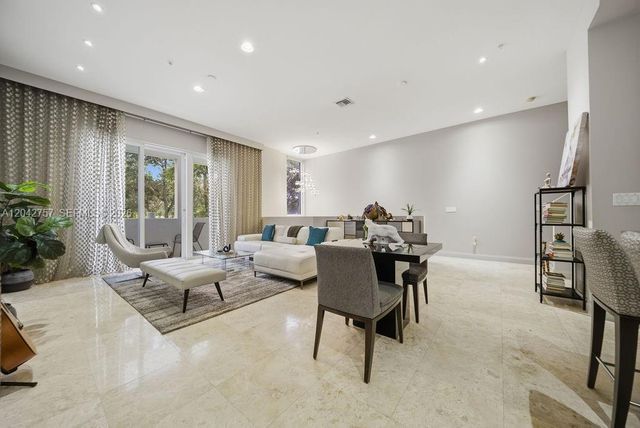 710 NE 3rd Avenue, Fort Lauderdale, FL 33304