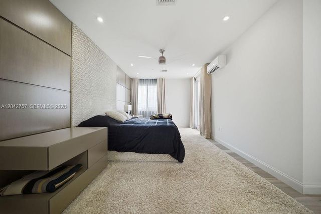 710 NE 3rd Avenue, Fort Lauderdale, FL 33304