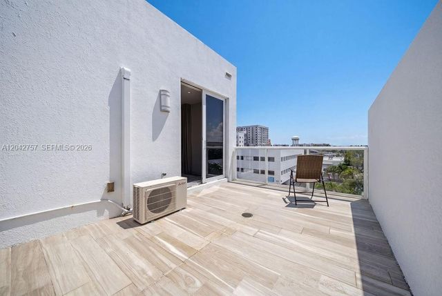 710 NE 3rd Avenue, Fort Lauderdale, FL 33304