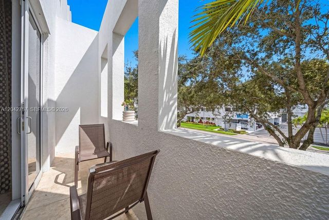 710 NE 3rd Avenue, Fort Lauderdale, FL 33304