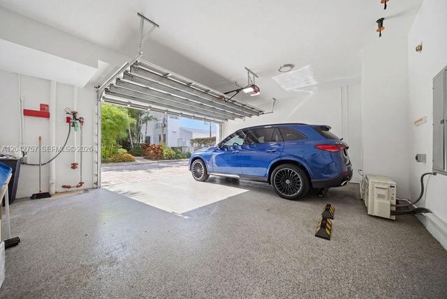 710 NE 3rd Avenue, Fort Lauderdale, FL 33304