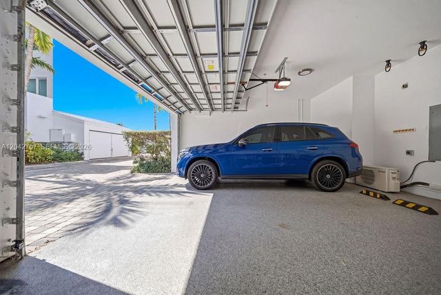 710 NE 3rd Avenue, Fort Lauderdale, FL 33304