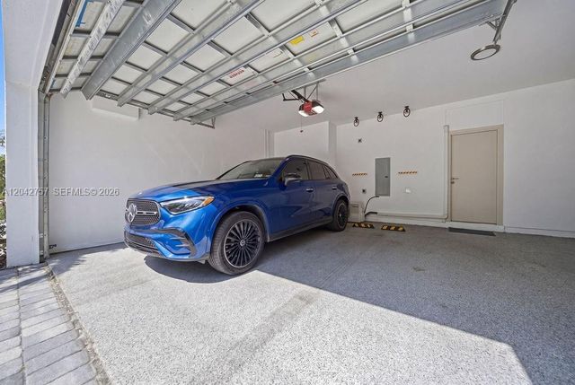 710 NE 3rd Avenue, Fort Lauderdale, FL 33304