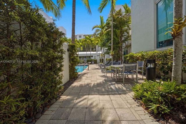 710 NE 3rd Avenue, Fort Lauderdale, FL 33304