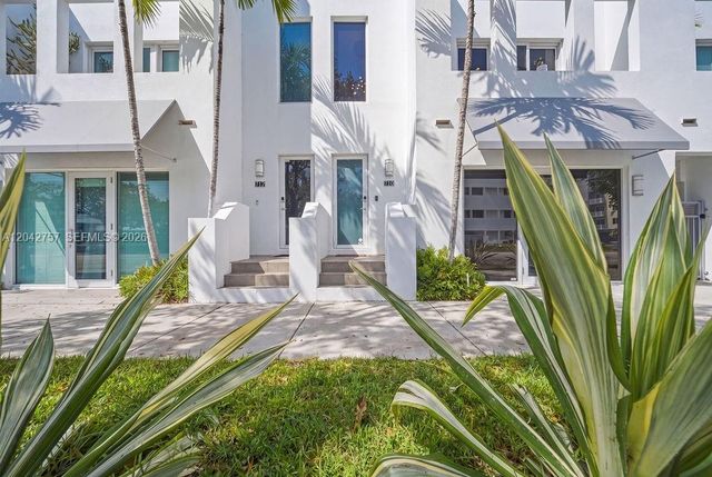 710 NE 3rd Avenue, Fort Lauderdale, FL 33304