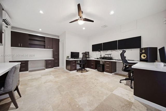 710 NE 3rd Avenue, Fort Lauderdale, FL 33304