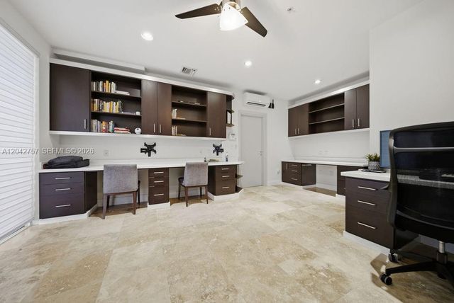 710 NE 3rd Avenue, Fort Lauderdale, FL 33304