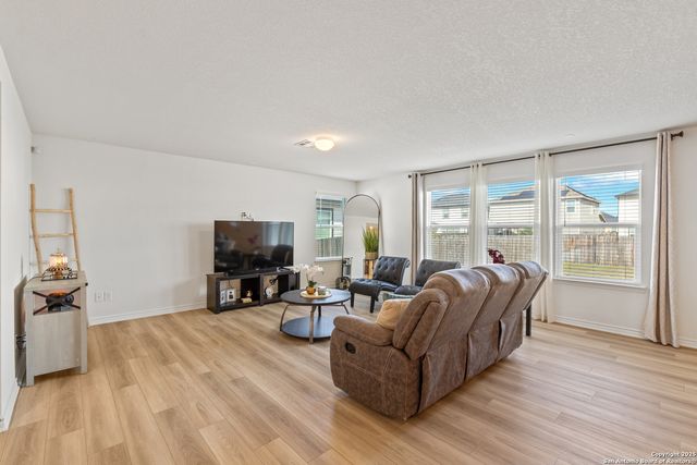 3538 Silver Set, San Antonio, TX 78245