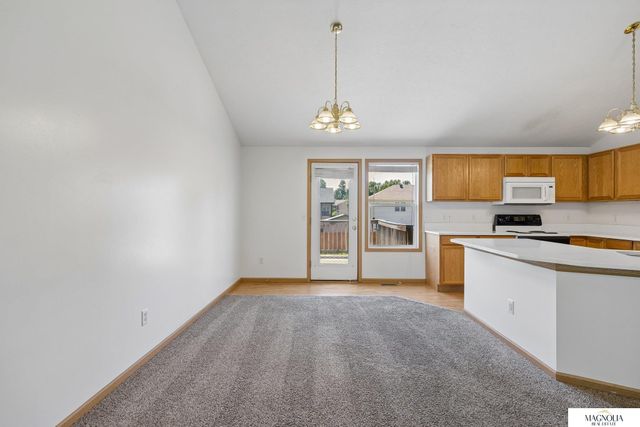 6933 N Steamboat Drive, Lincoln, NE 68521