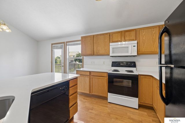 6933 N Steamboat Drive, Lincoln, NE 68521