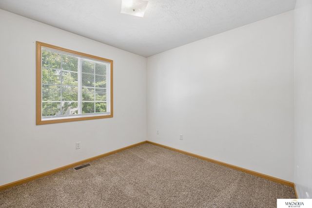 6933 N Steamboat Drive, Lincoln, NE 68521
