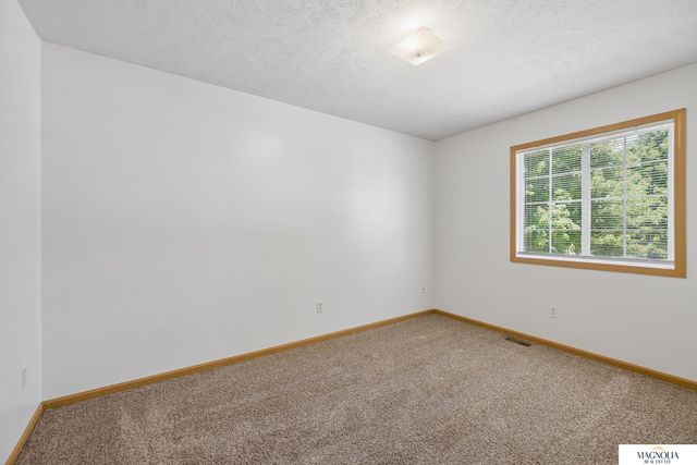 6933 N Steamboat Drive, Lincoln, NE 68521