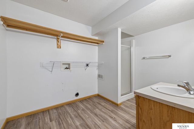 6933 N Steamboat Drive, Lincoln, NE 68521
