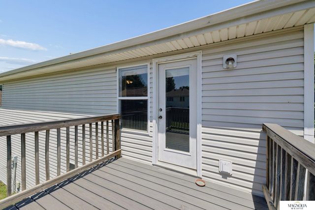 6933 N Steamboat Drive, Lincoln, NE 68521