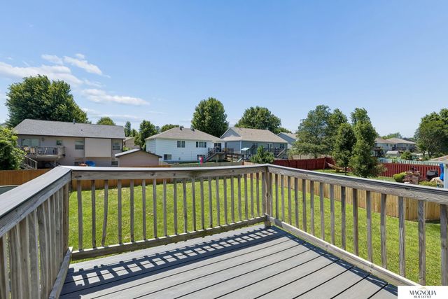 6933 N Steamboat Drive, Lincoln, NE 68521