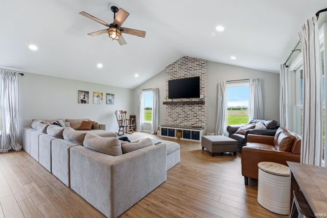 2661 E 1000 N, Roanoke, IN 46783