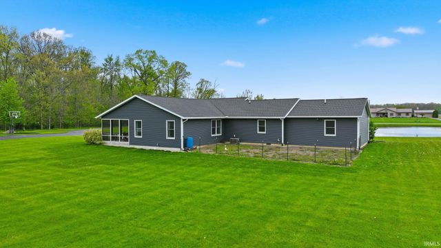 2661 E 1000 N, Roanoke, IN 46783
